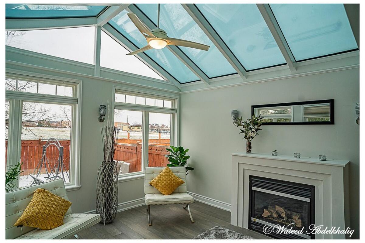 Sunroom House - 4 Bedrooms Миссиссага Экстерьер фото