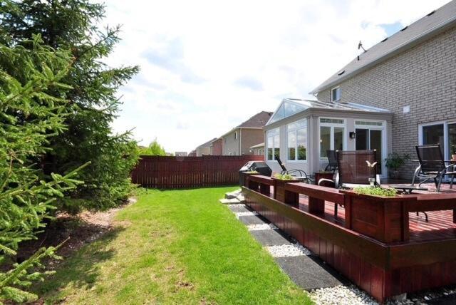Sunroom House - 4 Bedrooms Миссиссага Экстерьер фото